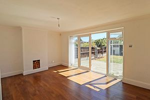 Living Room- click for photo gallery